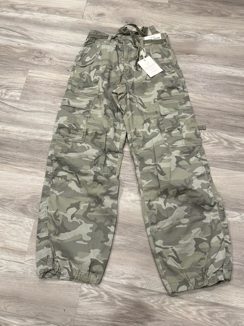 Abercrombie & Fitch Women's Camo Cargo Pants - Olive/Tan